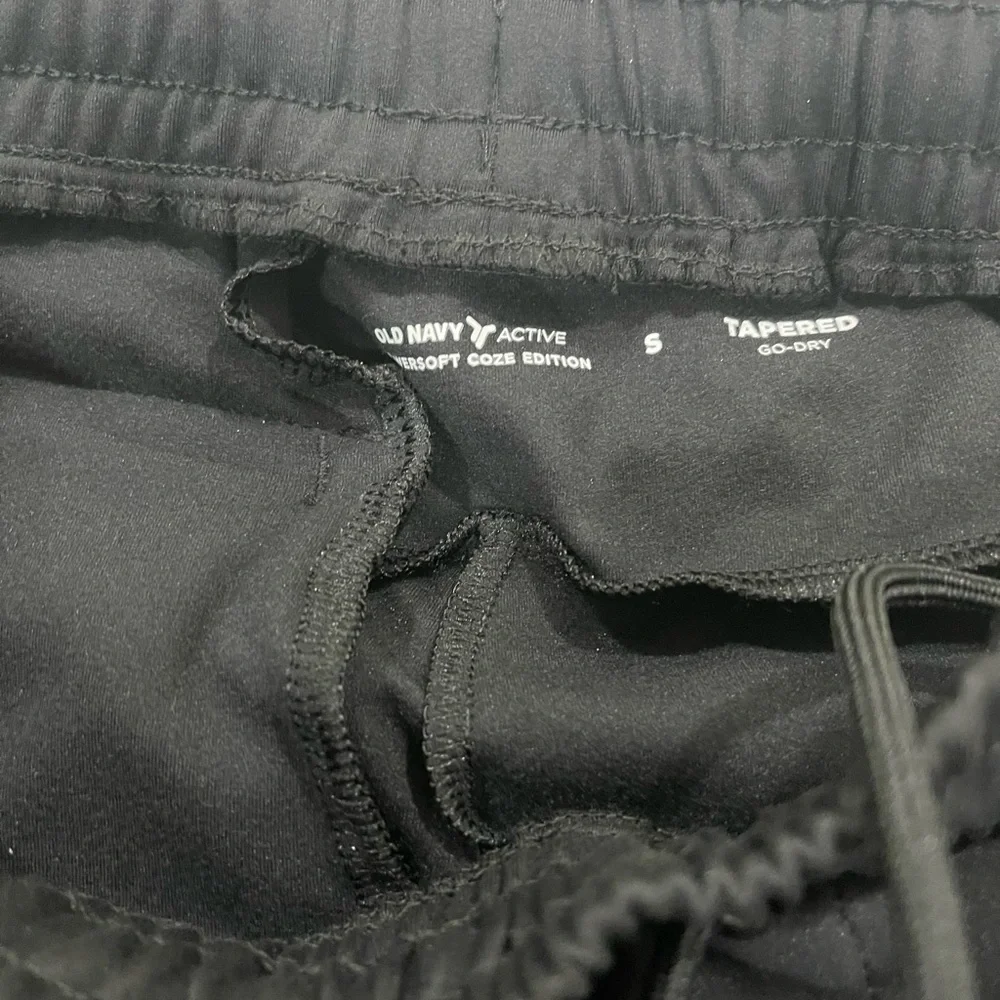 Bundle of 2 Old navy jogger very soft material black and gray - Picture 10 of 16